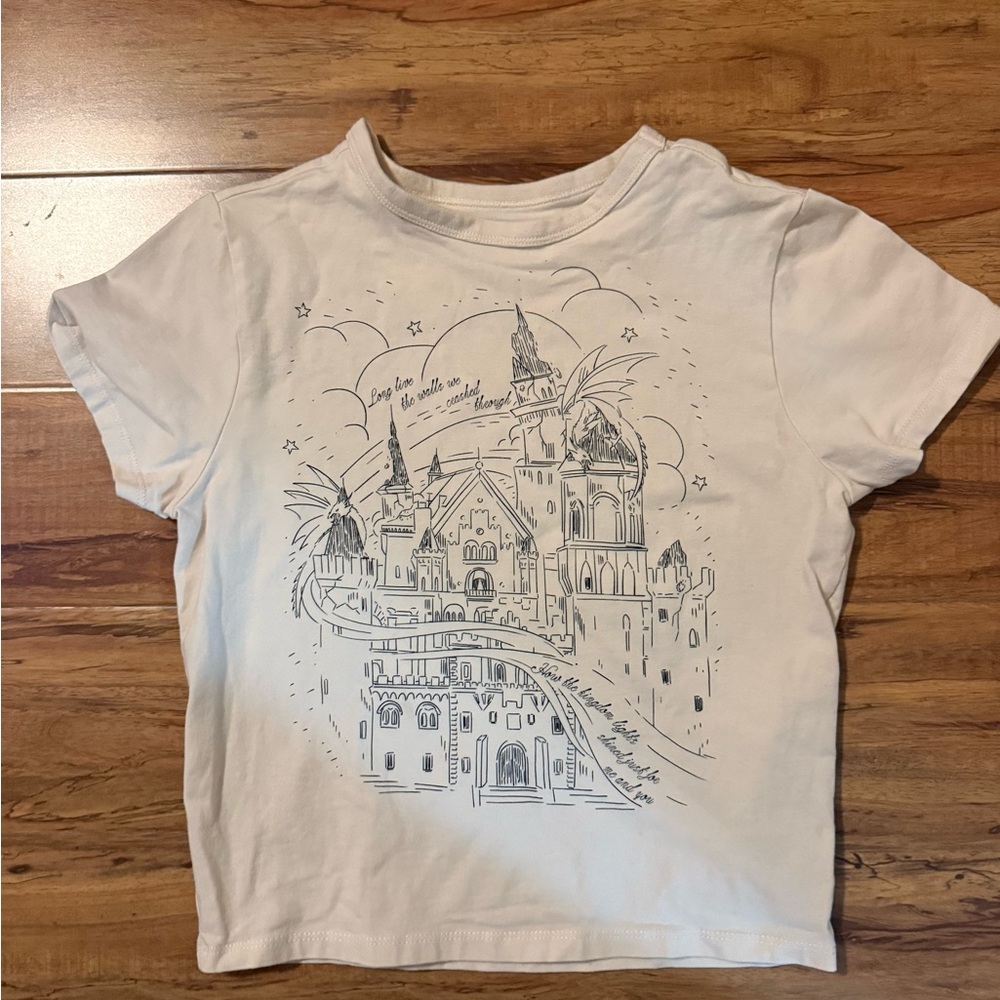 Taylor Swift Speak Now White Castle Graphic Tee - never worn. Size small